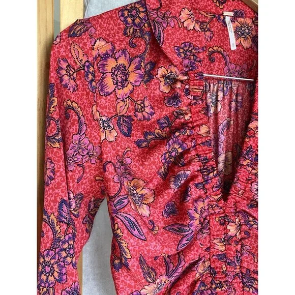 FREE PEOPLE I Got You Printed Floral Smocked Crop Top Red Long Sleeve XSmall - Picture 3 of 11